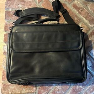 Targus SafePort Laptop Briefcase Black Messenger Work Bag